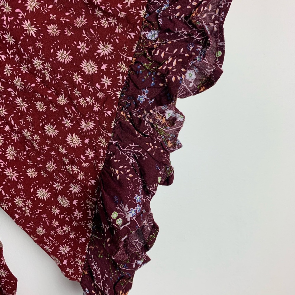 Easel Floral Ruffled Sleeve Blouse Size Large ! - Picture 4 of 6